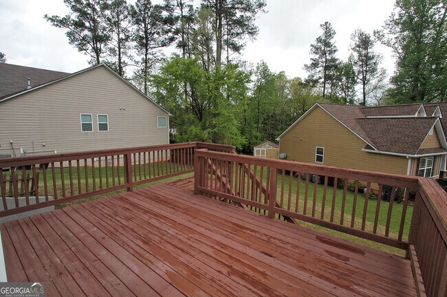 Building Photo - 728 Castle Top Ct SE