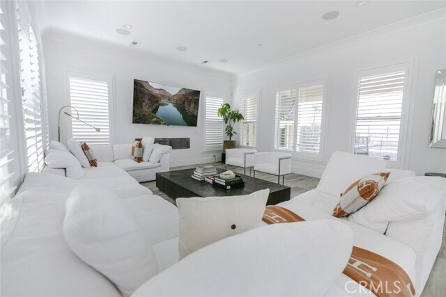 Building Photo - 20300 Windsor Ln