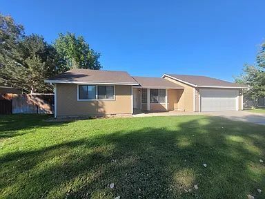 Building Photo - 7054 W Saxton Dr