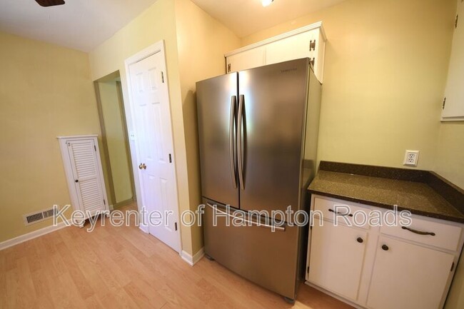 Building Photo - 8356 Cape View Ct