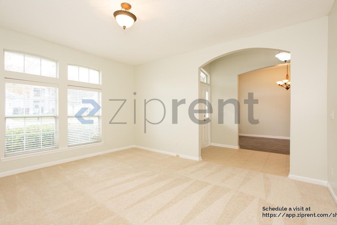 Building Photo - 909 Corsica Ln