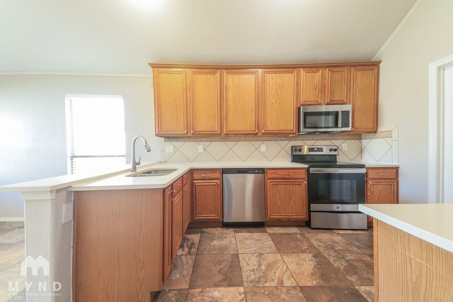 Building Photo - 506 Appaloosa Dr