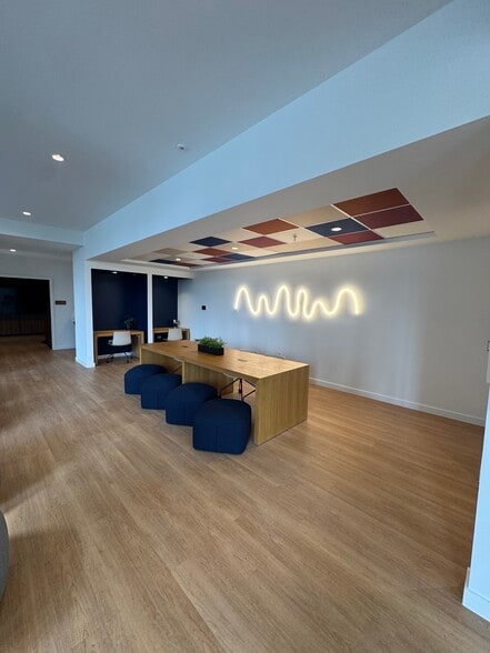 Building Photo - 3711 NW 11th St