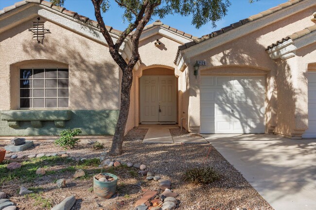 Building Photo - Anthem Single Story Home w/ 3 car garage