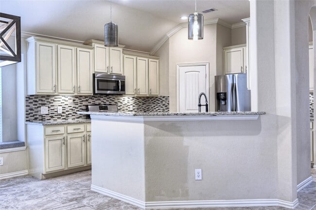 Building Photo - 3823 Cactus Field Ln