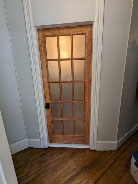 Building Photo - 241 Spring St