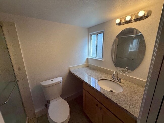 Building Photo - 2-Bedroom Apartment in Central Richmond