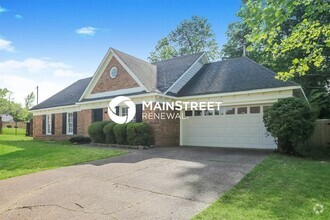 Building Photo - 4305 Satin Oak Cove