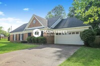Building Photo - 4305 Satin Oak Cove