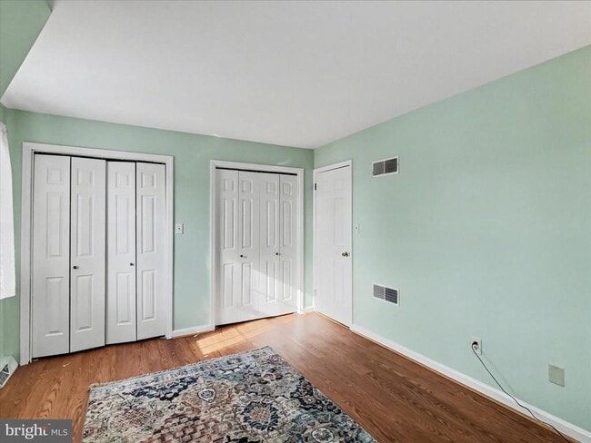 Building Photo - 902 Cypress St