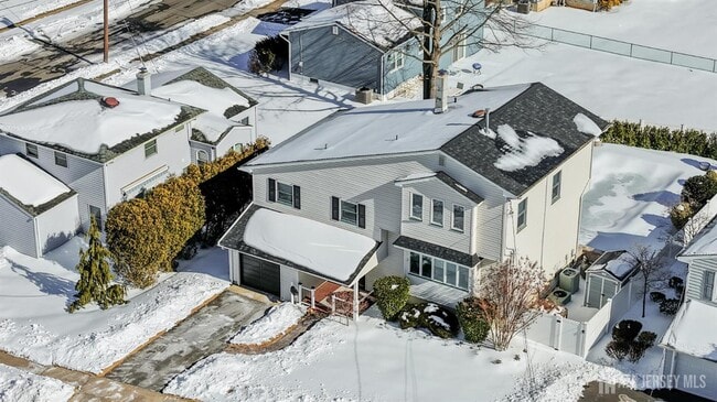 Building Photo - 70 Connor Ave