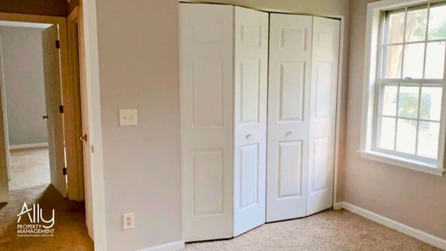 Building Photo - 2935 Lamkin Way