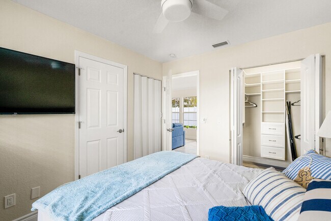 Building Photo - 1510 3rd Ct