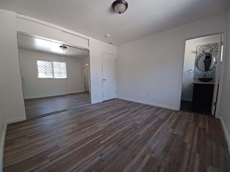 Building Photo - 1111 Central Ave