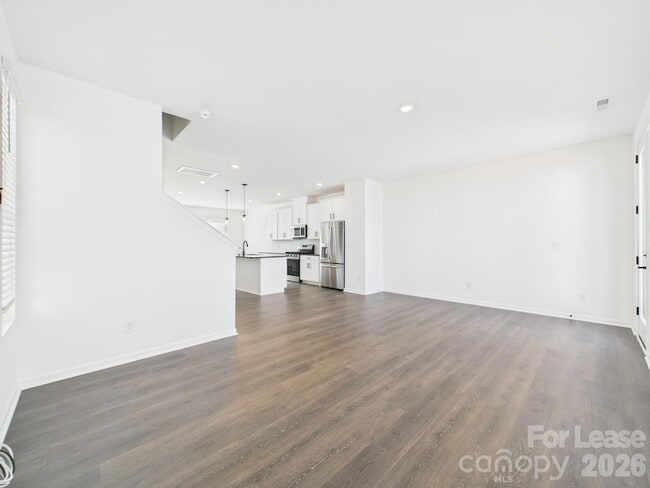 Building Photo - 1623 Blanche St