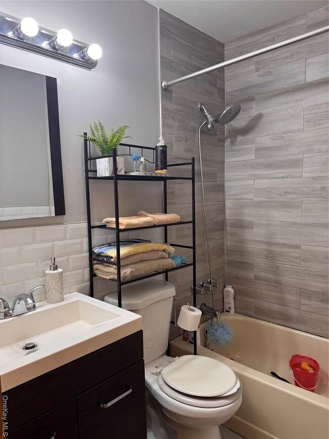 Building Photo - 5 Lexington Hills Rd