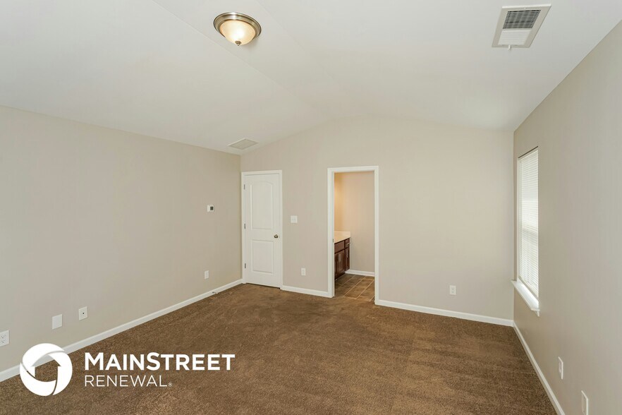 Building Photo - 2205 Walcot Way