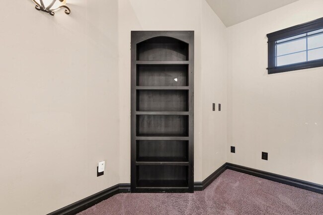 Building Photo - 1356 S Hidden Island Pl