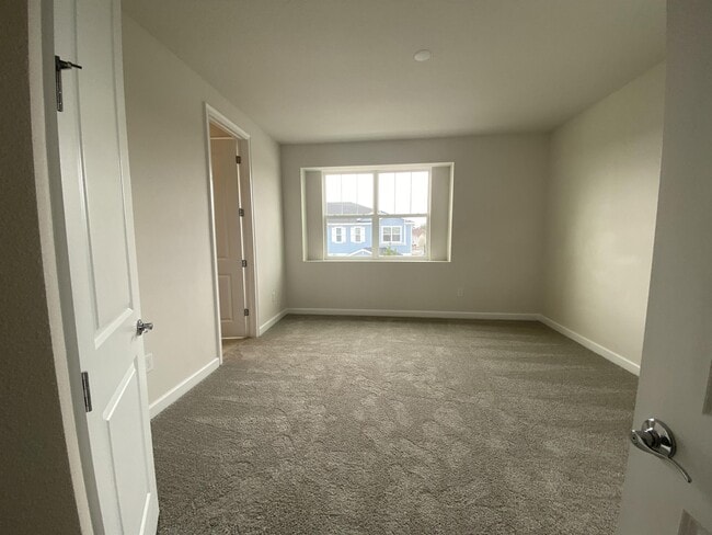 Building Photo - 9005 Via Di Canti Dr