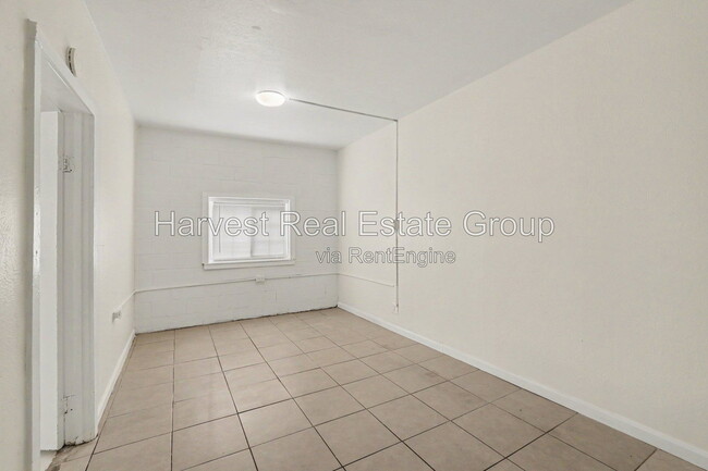 Building Photo - 1247 23rd St