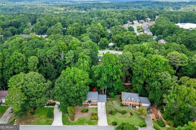 Building Photo - 766 Chesterfield Dr