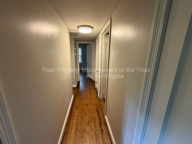 Building Photo - 2331 W Cornwallis Dr