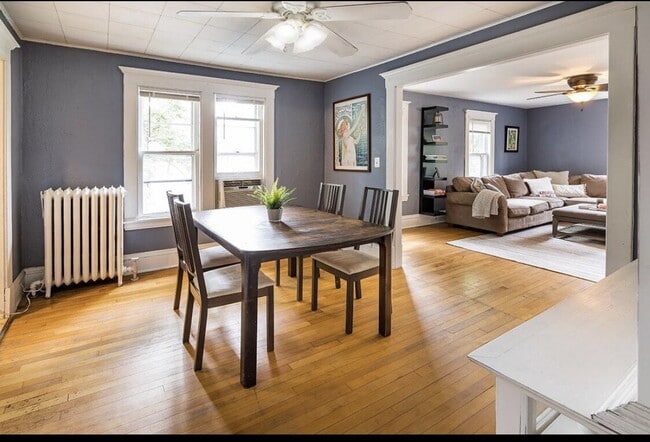 Building Photo - 3 Bedroom + Den in Minneapolis
