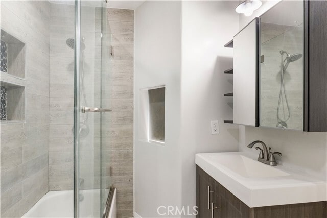 Building Photo - 285 S Espanita St