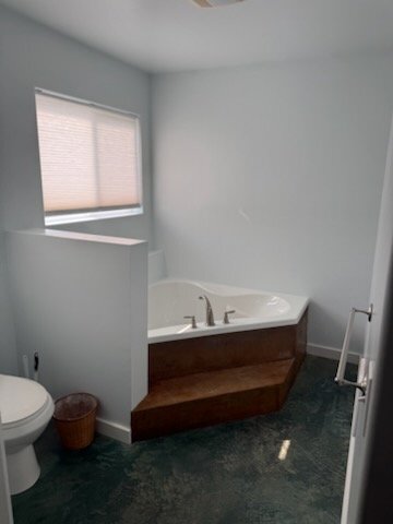 Building Photo - 574 Montana Ave