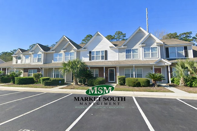 Building Photo - Townhome In Harmony Townes