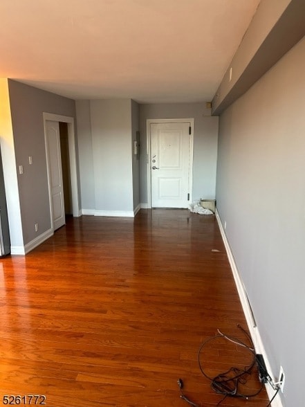 Building Photo - 60 Parkway Dr
