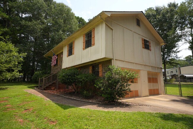 Building Photo - 922 Henry Ct SW