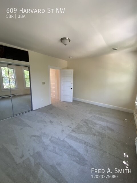 Building Photo - 5 Bedroom Townhouse Next To Howard Univers...