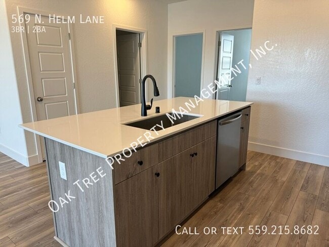 Building Photo - 569 N Helm Ln