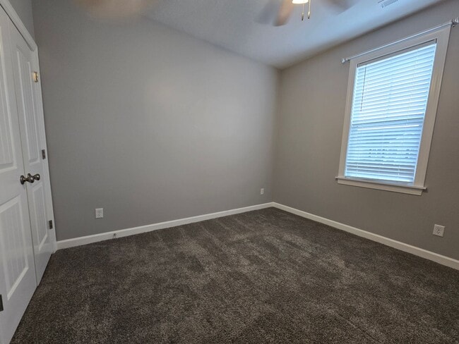 Building Photo - 608 Millbrooke Cir
