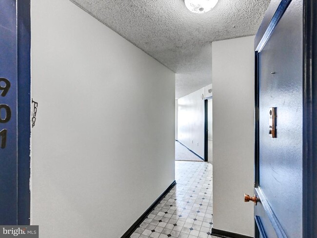 Building Photo - 205 E Joppa Rd