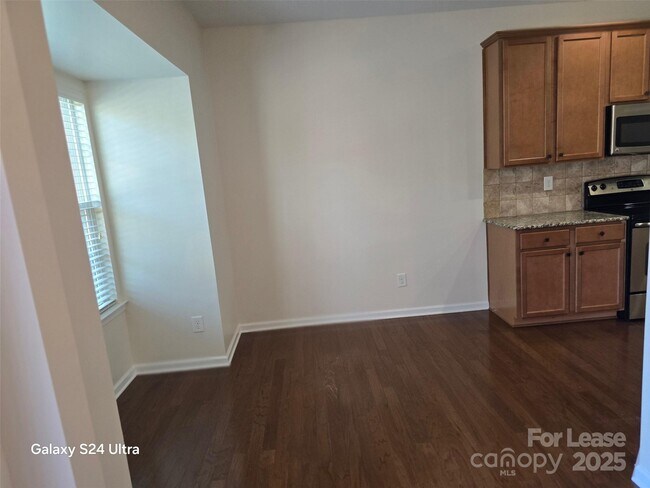 Building Photo - 11727 Elizabeth Madison Court