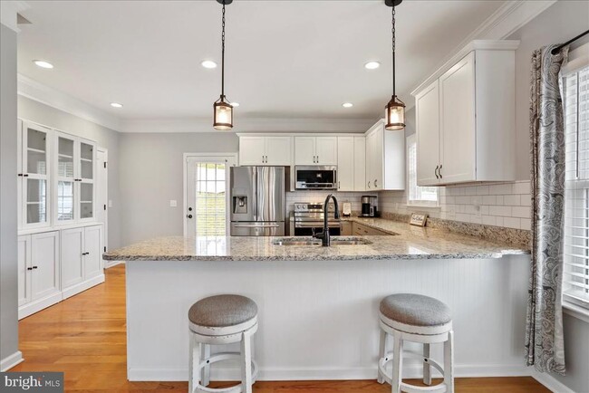 Building Photo - 115 Beauregard Dr