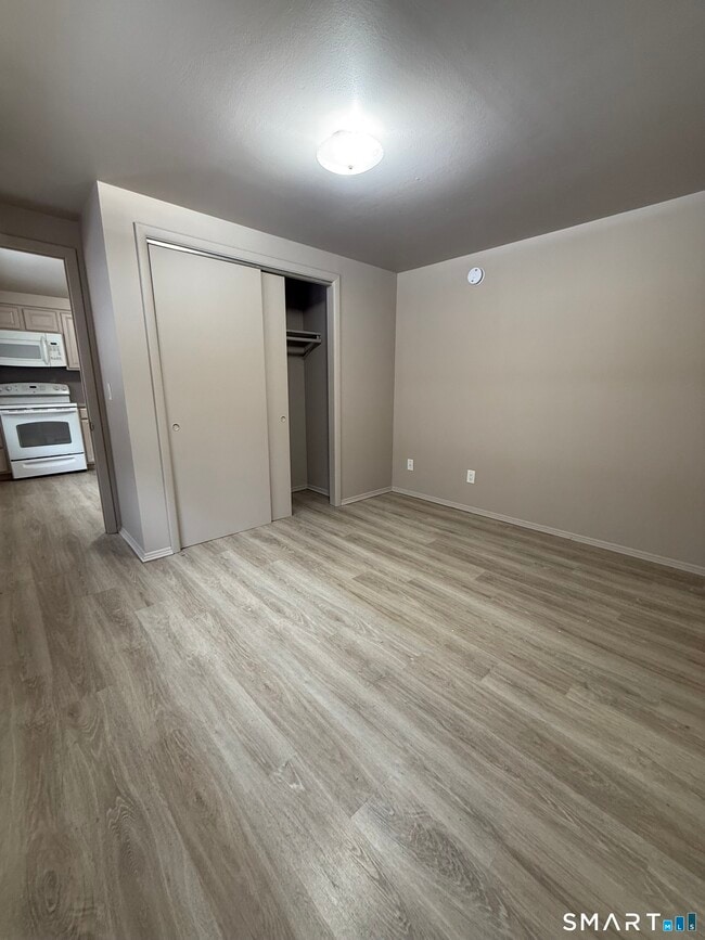 Building Photo - 30 Bungay Rd