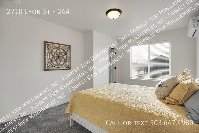 Building Photo - 2710 SE Lyon St