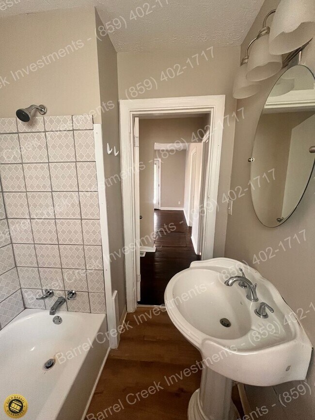 Building Photo - 3-Bed 1-Bath House