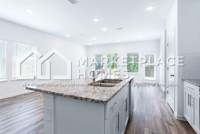 Building Photo - 301 White Tail Rd