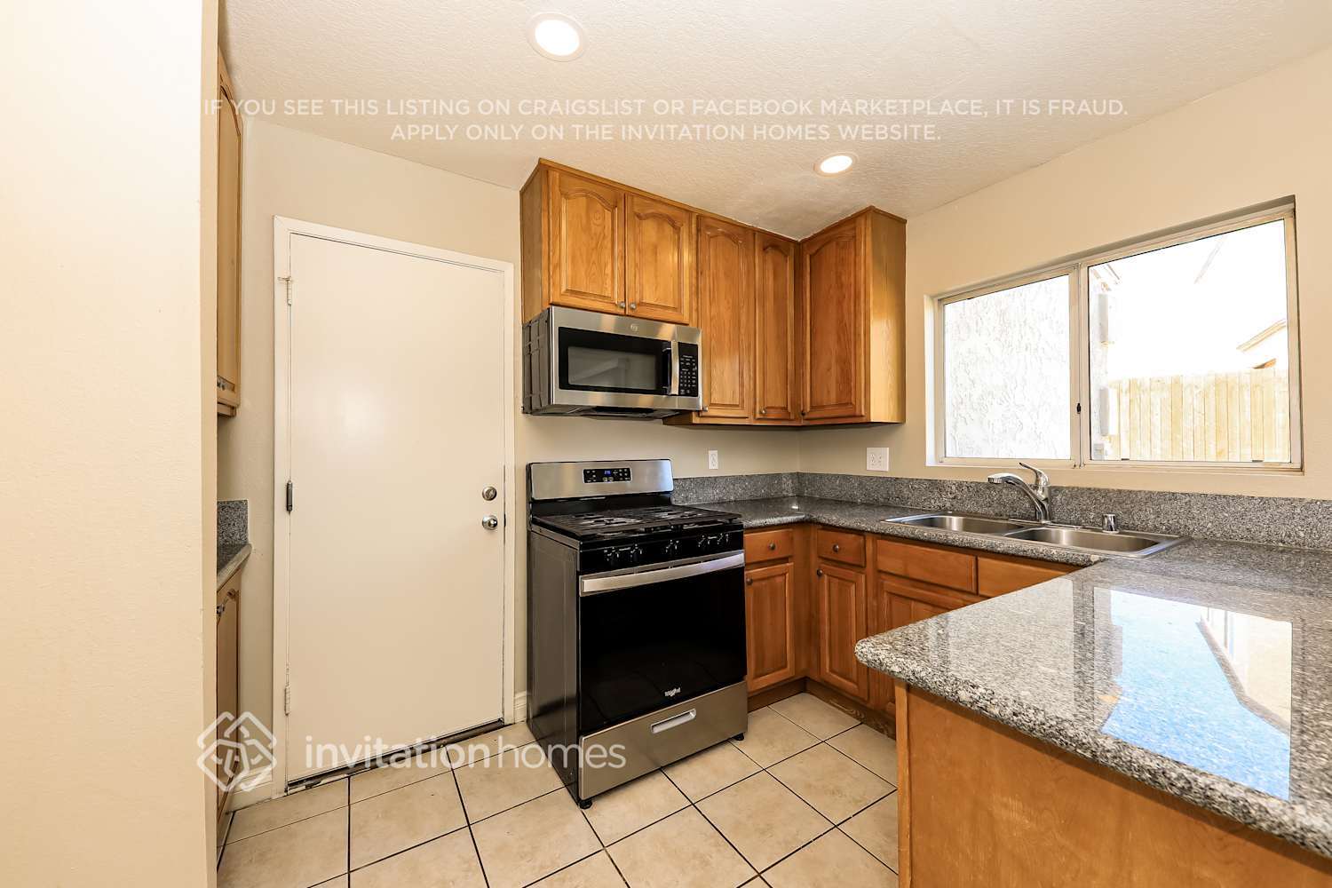 Building Photo - 8029 Linares Ave