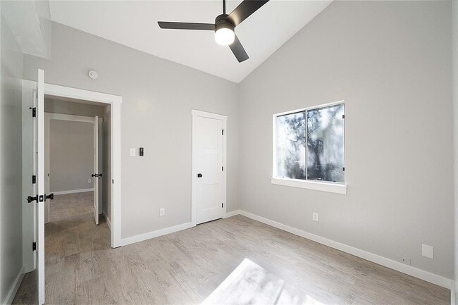 Building Photo - 12807 Magnolia Mound Trail