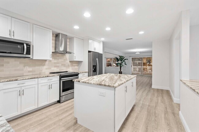 Building Photo - 4857 Hummingbird Trail