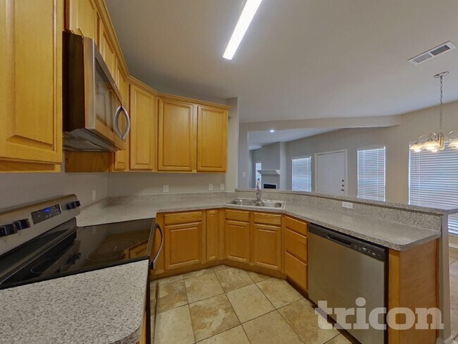 Building Photo - 1081 Treehouse Ln