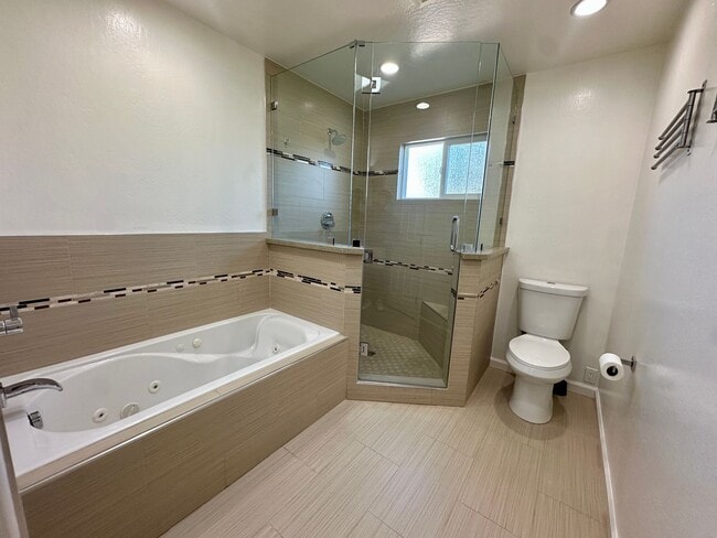 Building Photo - 1367 S Blaney Ave
