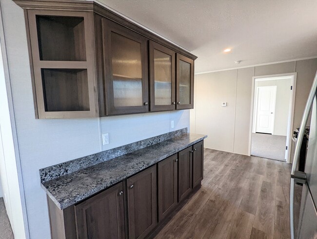 Building Photo - 584 Delaware