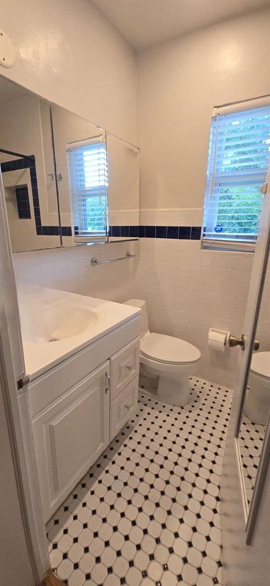 Building Photo - Northwest 98th Street, Miami Shores, FL 33...