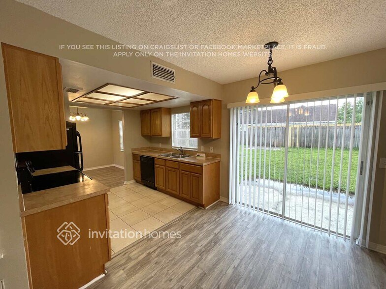 Building Photo - 9707 Little Pond Way